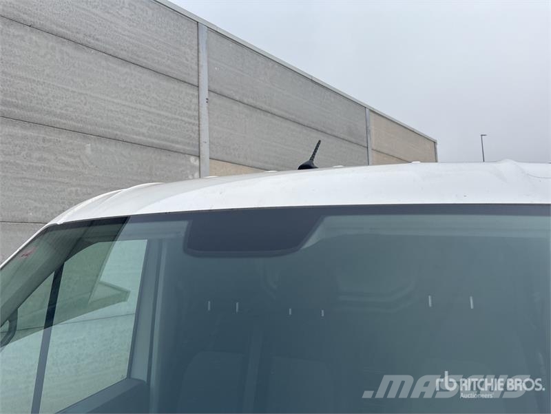 Volkswagen Crafter Cargo Van Panel vans