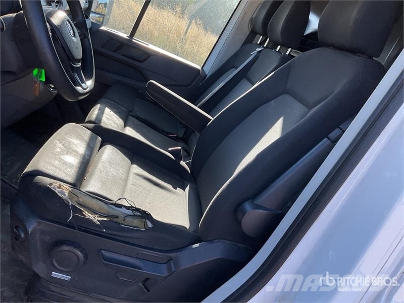 Volkswagen Crafter Vehicule Utilitaire Cargo Van Pakettiautot