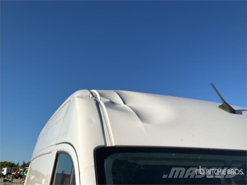 Volkswagen Crafter Vehicule Utilitaire Cargo Van Pakettiautot