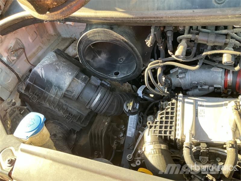 Volkswagen Crafter Vehicule Utilitaire Cargo Van Pakettiautot