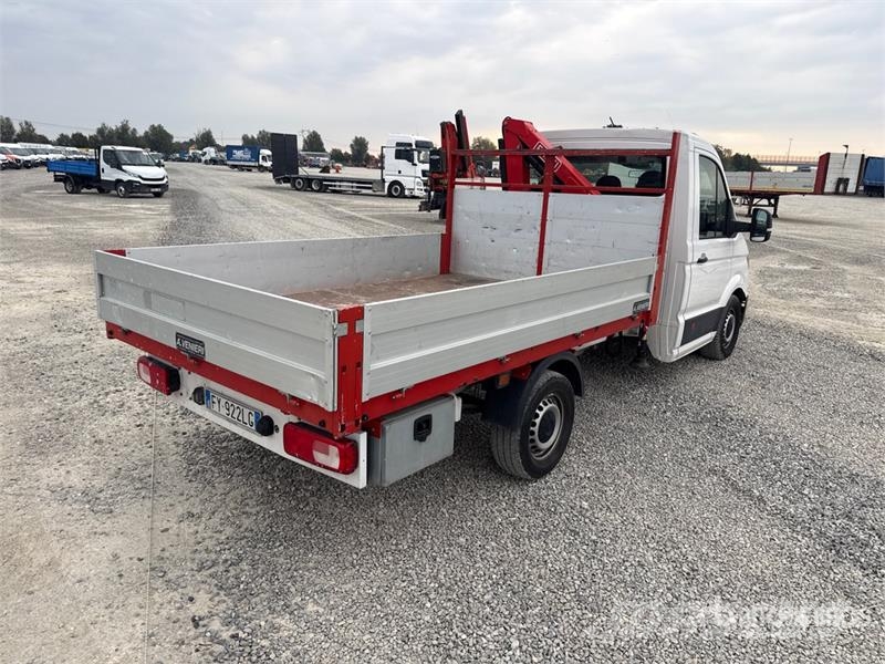 Volkswagen F32A.0.23 on Volkswagen Crafter Flatbed Truck with Camion plateau ridelle avec grue