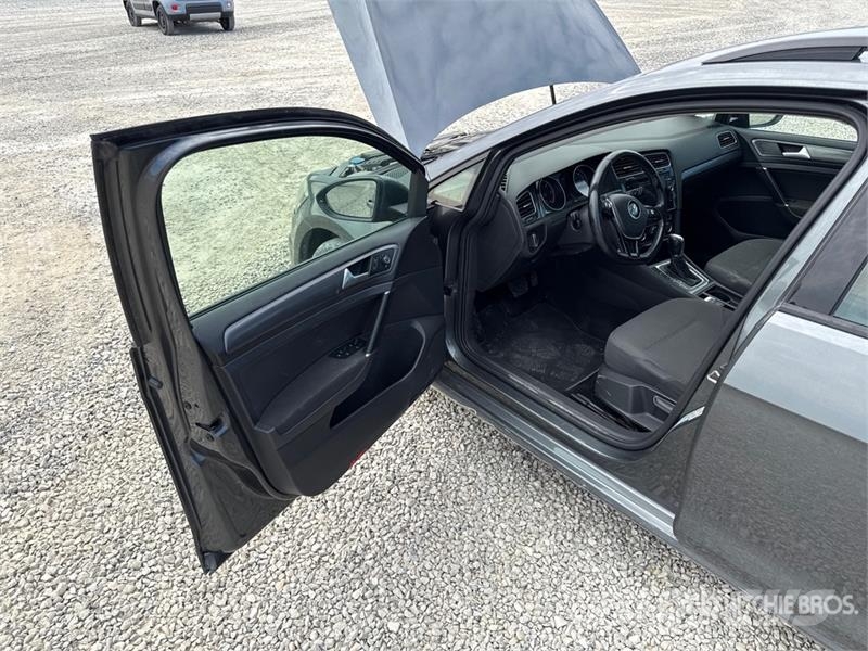 Volkswagen Golf Variant Automobile Automašīnas