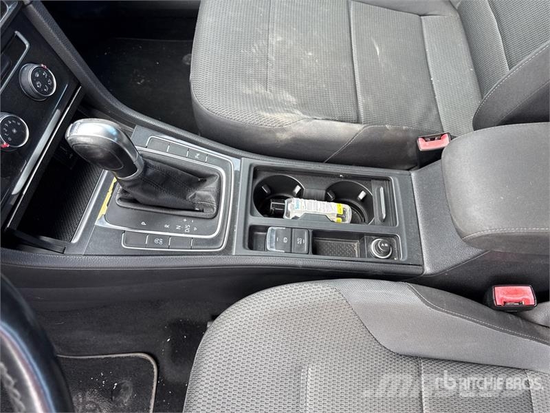 Volkswagen Golf Variant Automobile Automašīnas