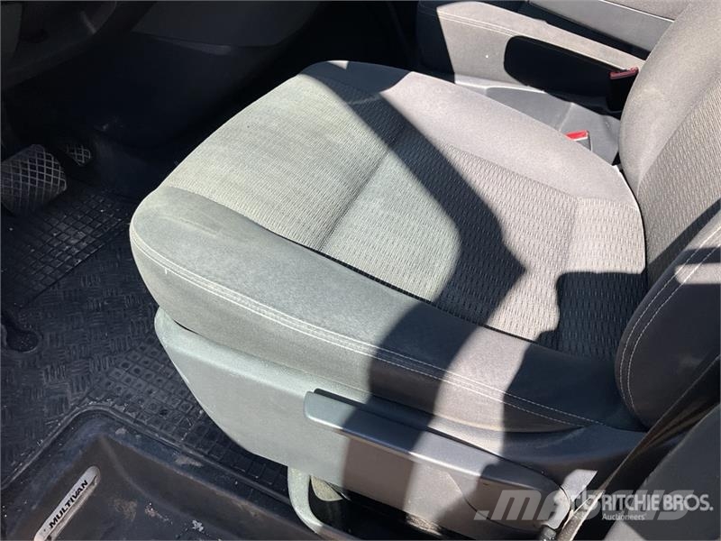 Volkswagen Multivan 7 Passenger Van Panel vans