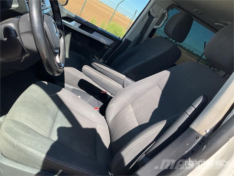 Volkswagen Multivan 7 Passenger Van Panel vans