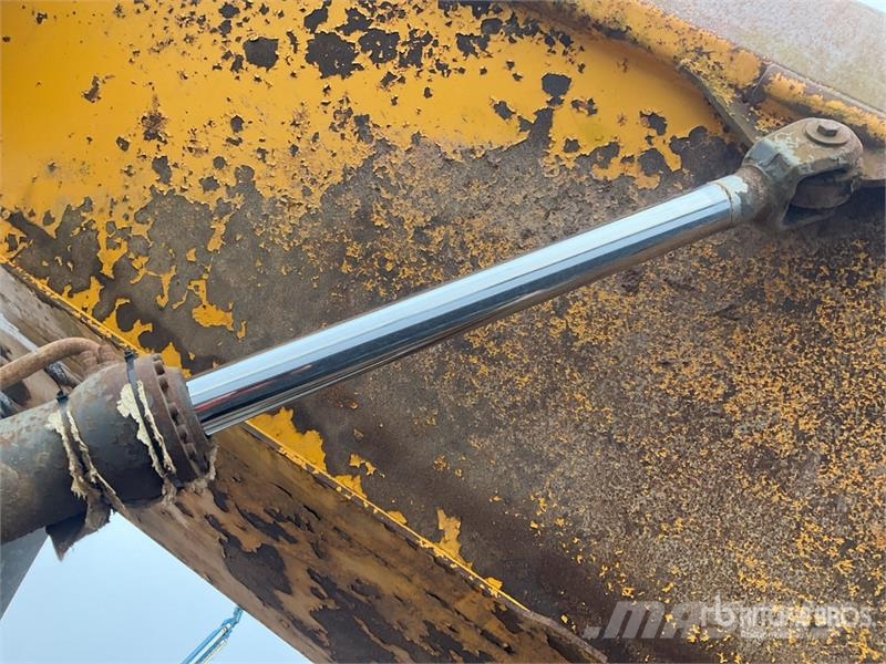 Volvo A25D Zglobni demperji