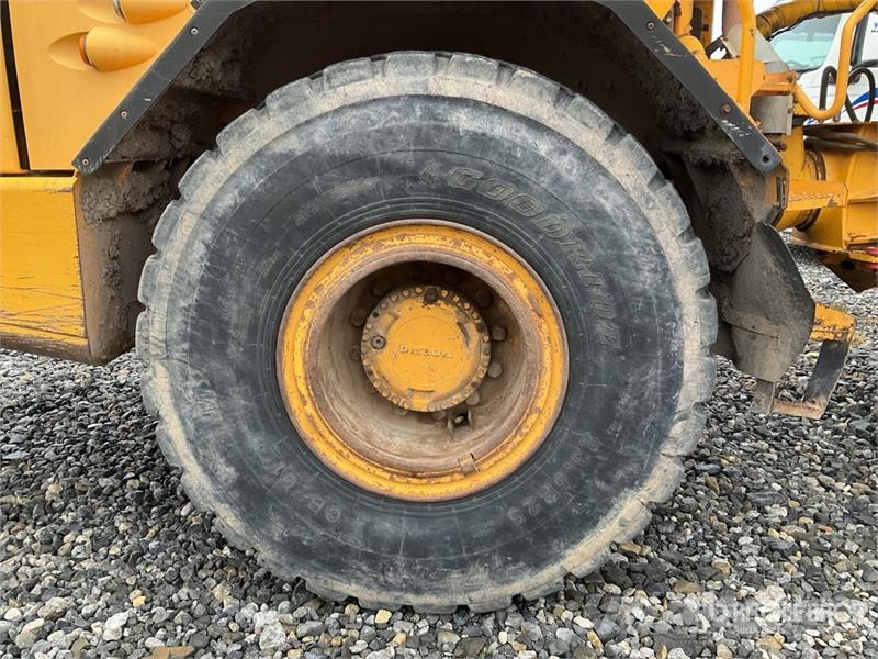 Volvo A25D Zglobni demperji
