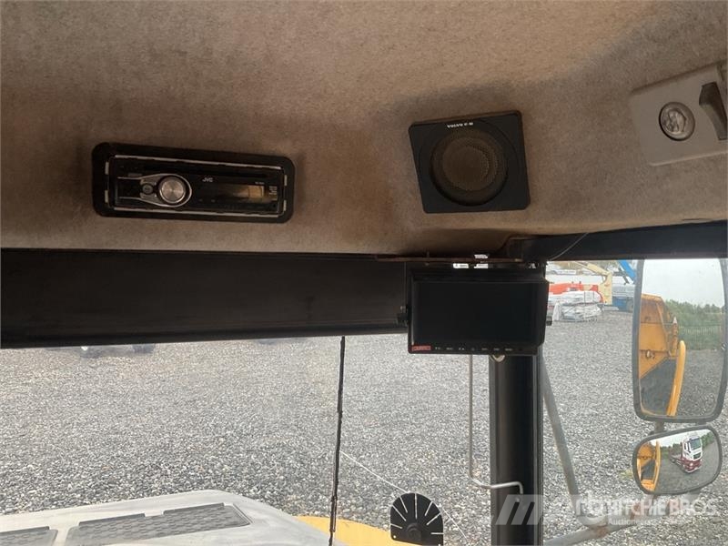 Volvo A25D Zglobni demperji