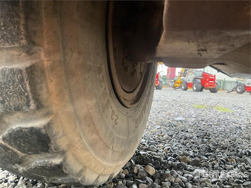 Volvo A25D Zglobni demperji