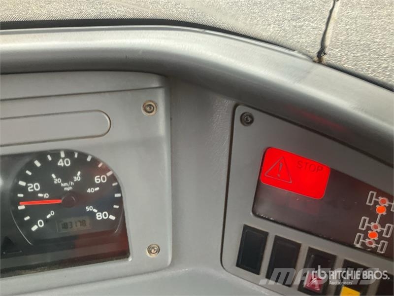 Volvo A25D Zglobni demperji