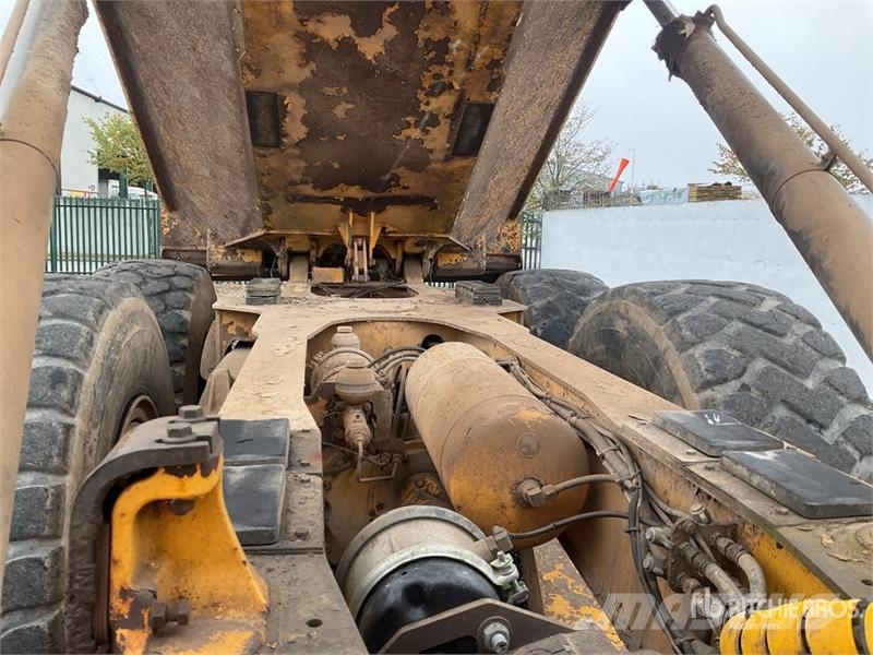 Volvo A25D Zglobni demperji