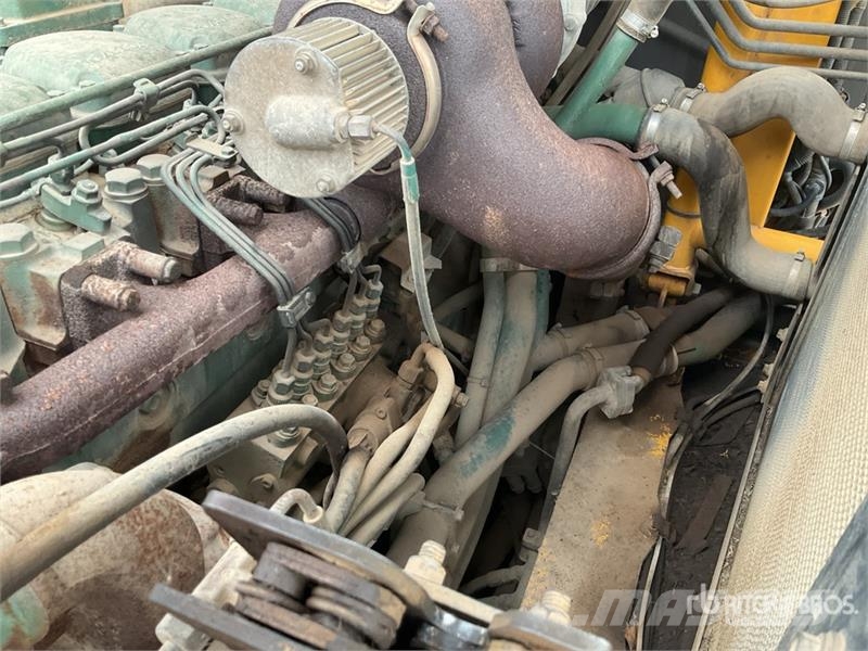 Volvo A25D Zglobni demperji