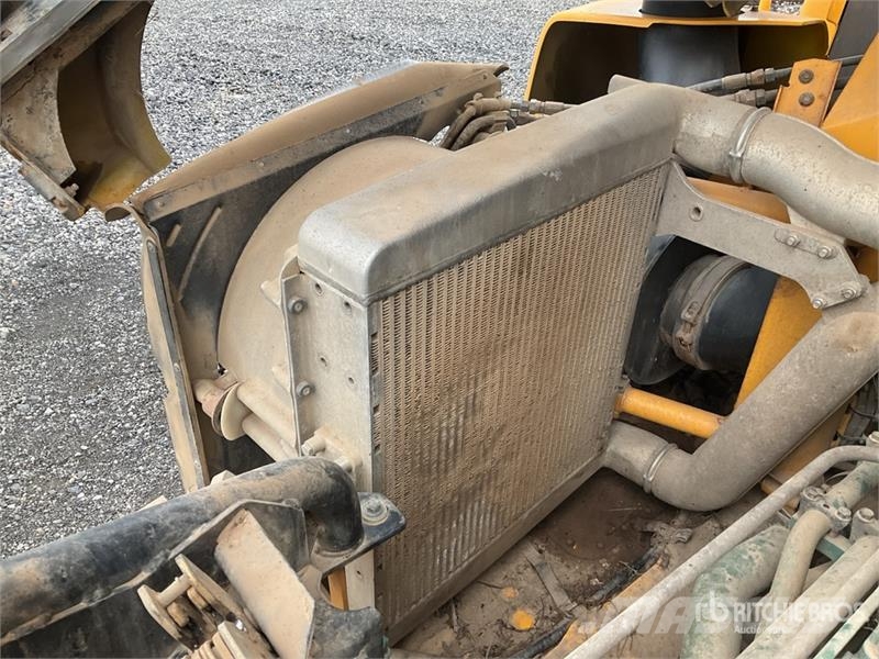 Volvo A25D Zglobni demperji
