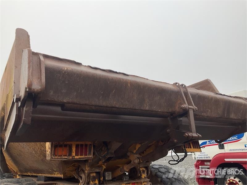 Volvo A25D Zglobni demperji