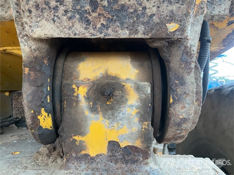 Volvo A25D Zglobni demperji