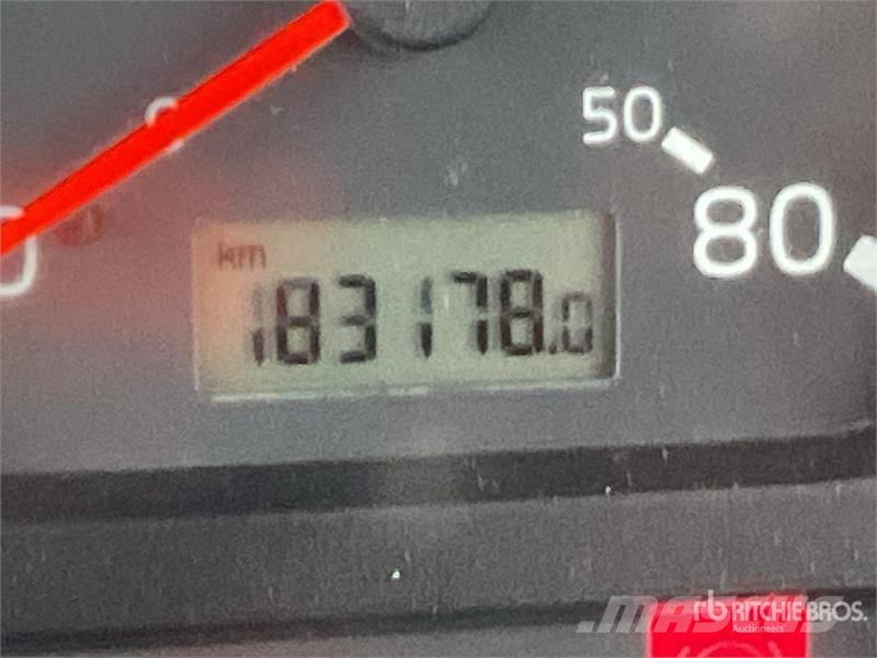 Volvo A25D Zglobni demperji