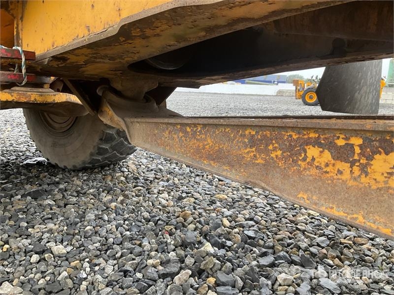 Volvo A25D Zglobni demperji