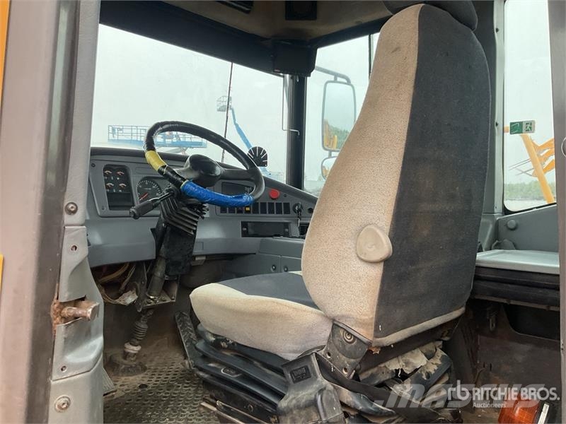 Volvo A25D Zglobni demperji