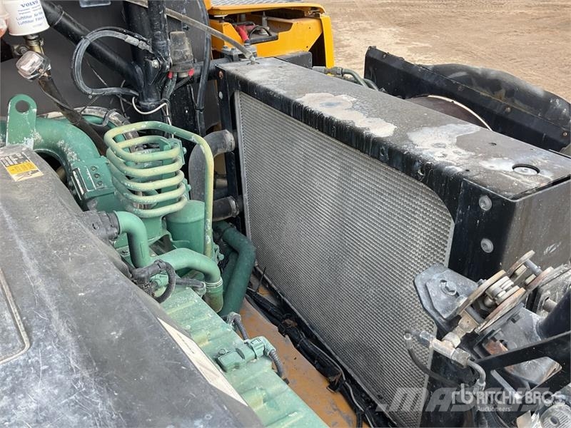Volvo A25E Dumper - Knickgelenk