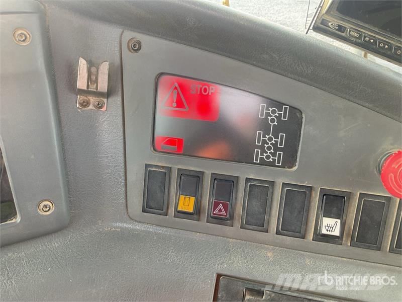 Volvo A25E Liigendraamiga pinnaseveokid