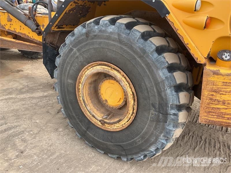 Volvo A25E Dumper - Knickgelenk