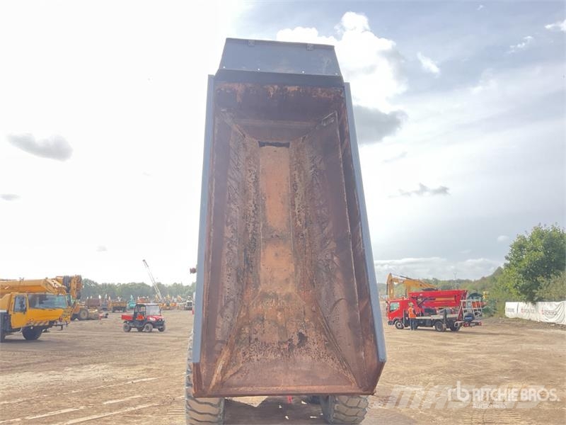 Volvo A25E Dumper - Knickgelenk