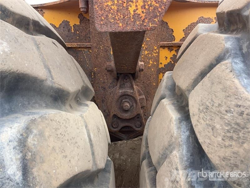 Volvo A25E Dumper - Knickgelenk