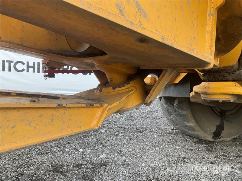 Volvo A25E Liigendraamiga pinnaseveokid