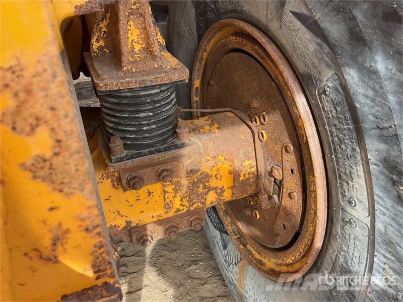 Volvo A25E Dumper - Knickgelenk