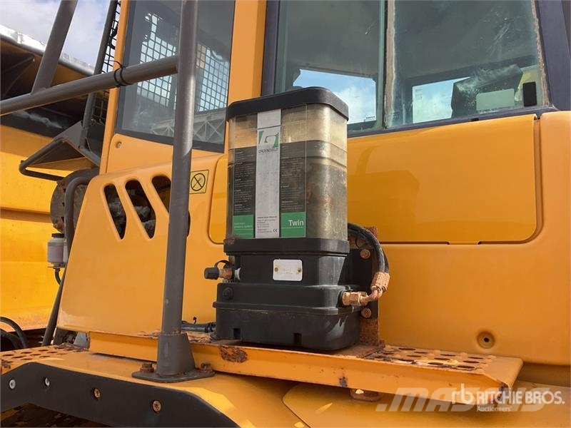 Volvo A25E Dumper - Knickgelenk
