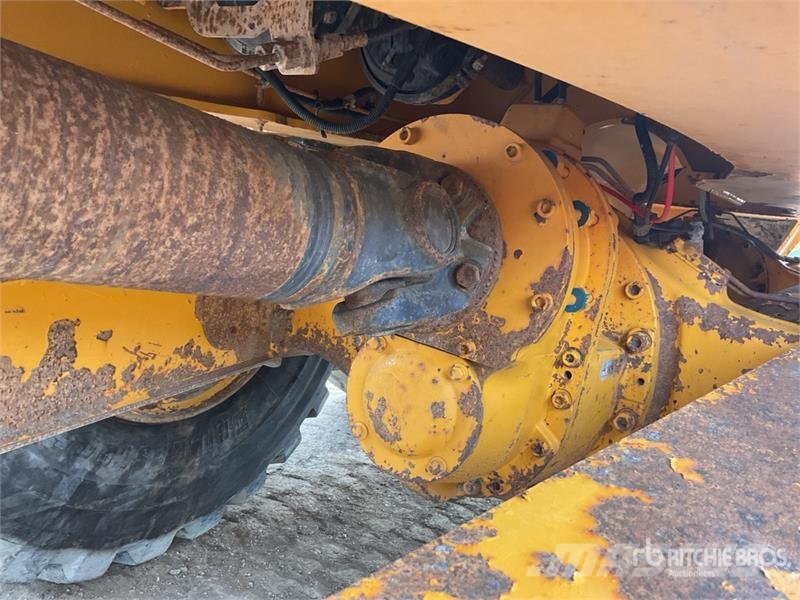 Volvo A25E Dumper - Knickgelenk