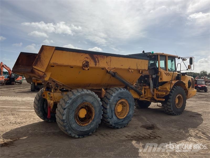 Volvo A25E Dumper - Knickgelenk