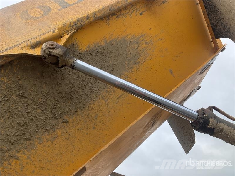 Volvo A25E Liigendraamiga pinnaseveokid