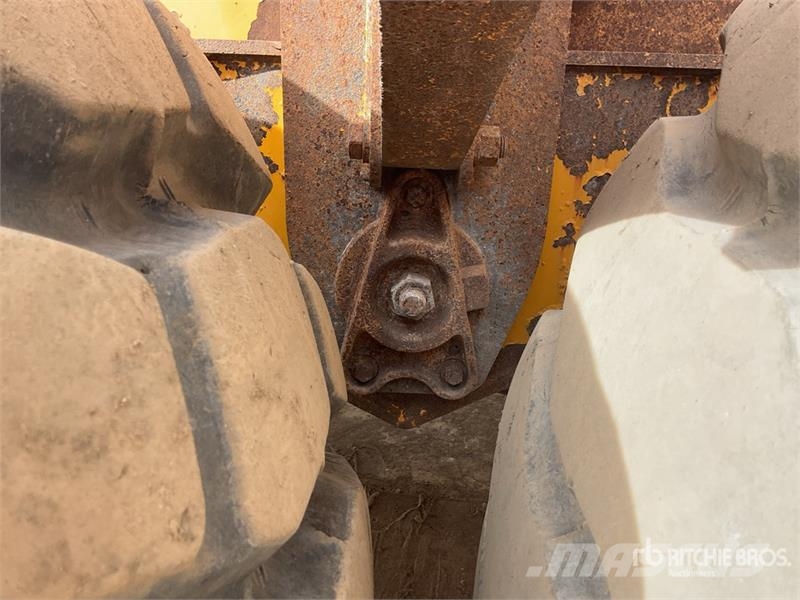 Volvo A25E Dumper - Knickgelenk