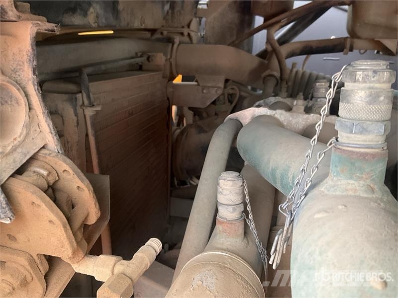 Volvo A25E Liigendraamiga pinnaseveokid