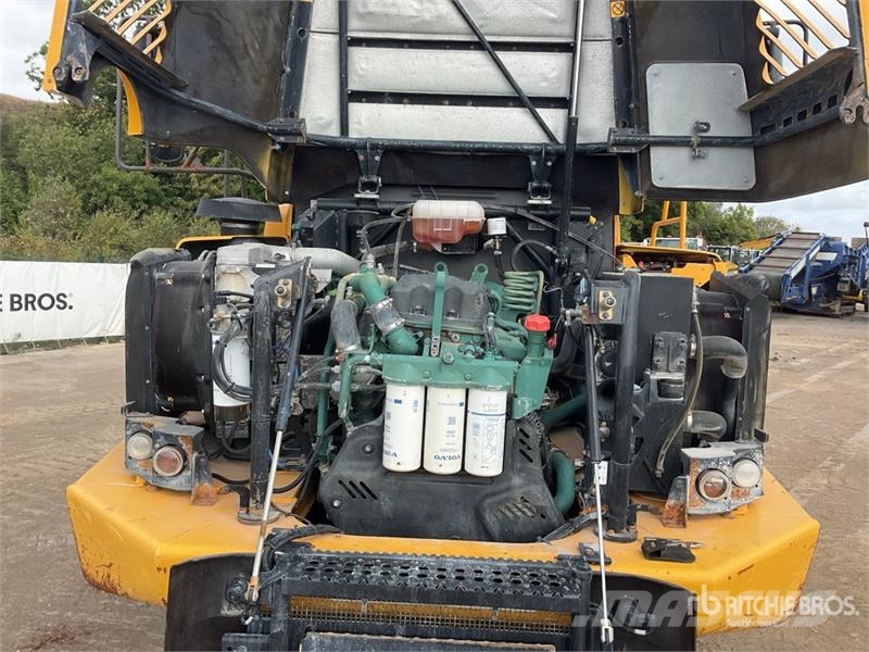 Volvo A25E Dumper - Knickgelenk