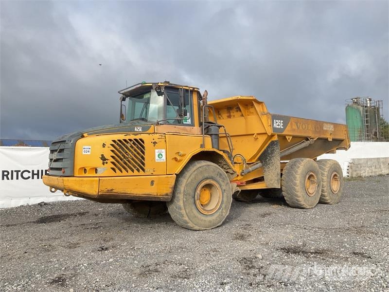 Volvo A25E Liigendraamiga pinnaseveokid