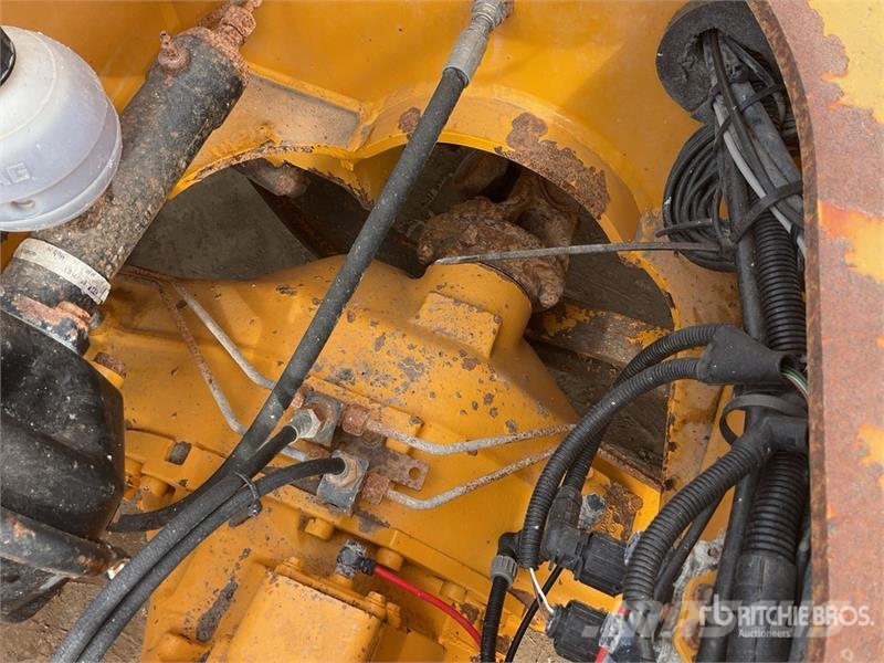 Volvo A25E Dumper - Knickgelenk