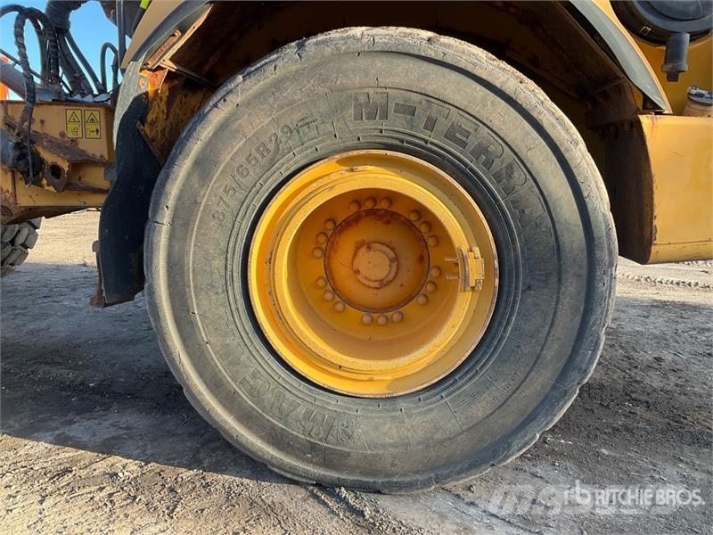 Volvo A40F Liigendraamiga pinnaseveokid