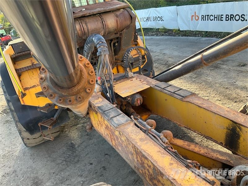 Volvo A40F Liigendraamiga pinnaseveokid