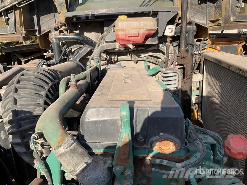 Volvo A40F Liigendraamiga pinnaseveokid