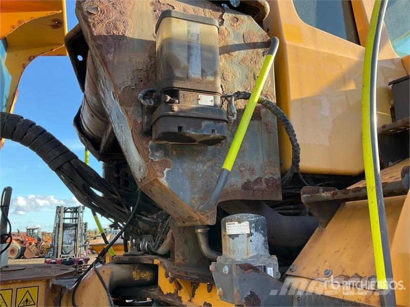 Volvo A40F Liigendraamiga pinnaseveokid