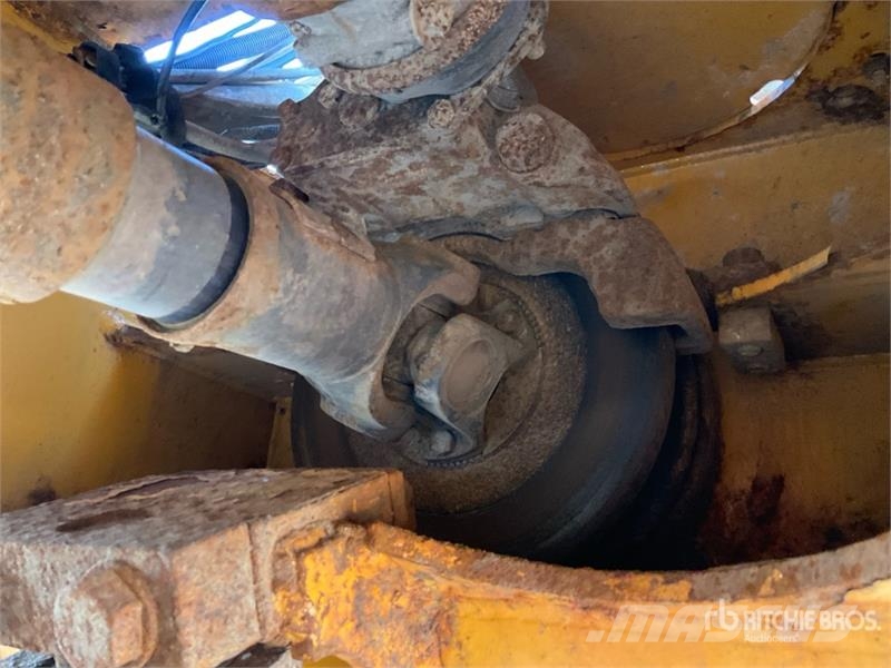 Volvo A40F Liigendraamiga pinnaseveokid