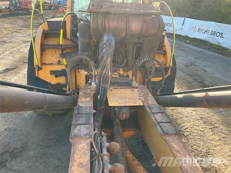Volvo A40F Liigendraamiga pinnaseveokid