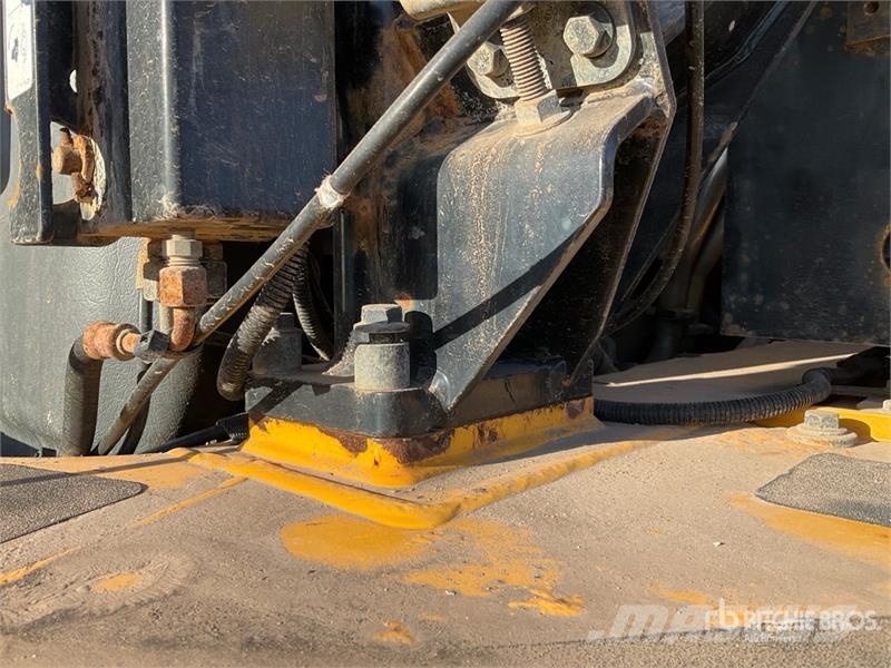Volvo A40F Liigendraamiga pinnaseveokid