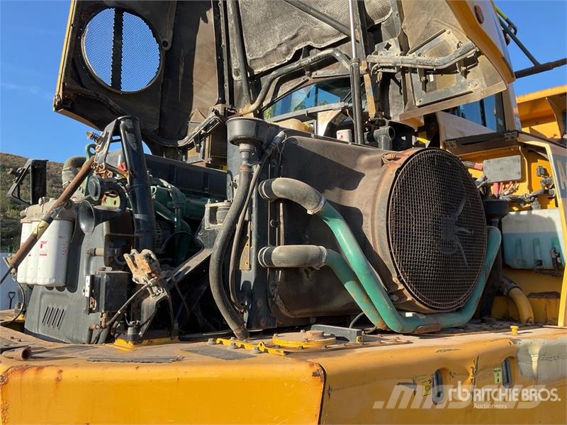 Volvo A40F Liigendraamiga pinnaseveokid