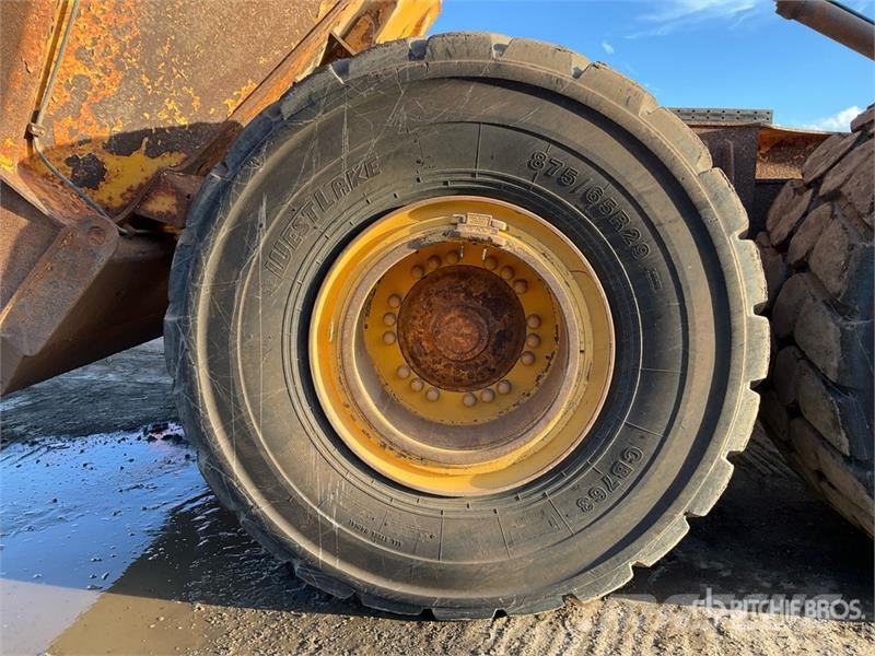 Volvo A40F Liigendraamiga pinnaseveokid