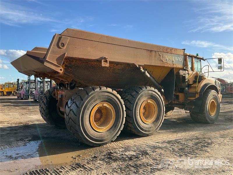 Volvo A40F Liigendraamiga pinnaseveokid