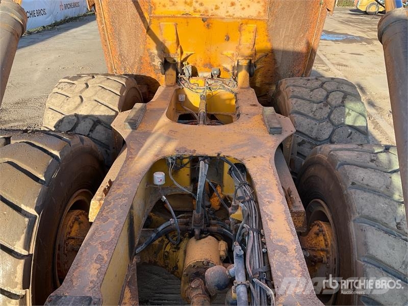 Volvo A40F Liigendraamiga pinnaseveokid