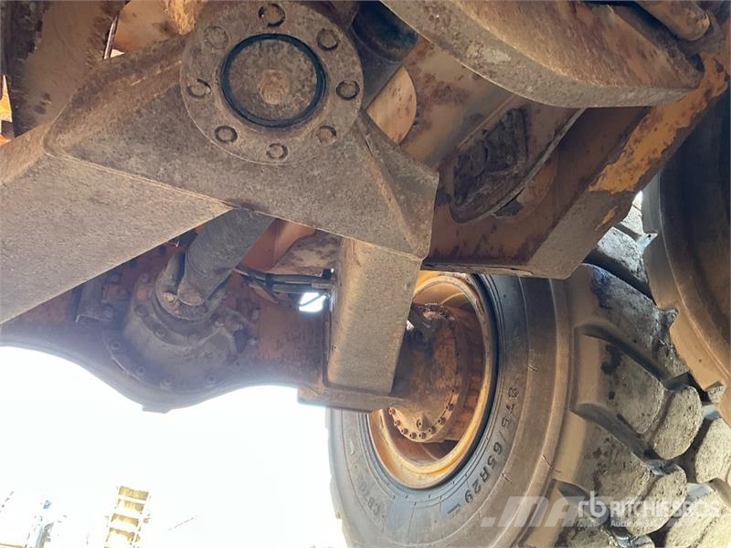 Volvo A40F Liigendraamiga pinnaseveokid
